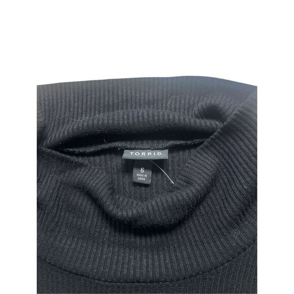 Torrid sleeveless sweater knit turtleneck sz 6 - Picture 3 of 3